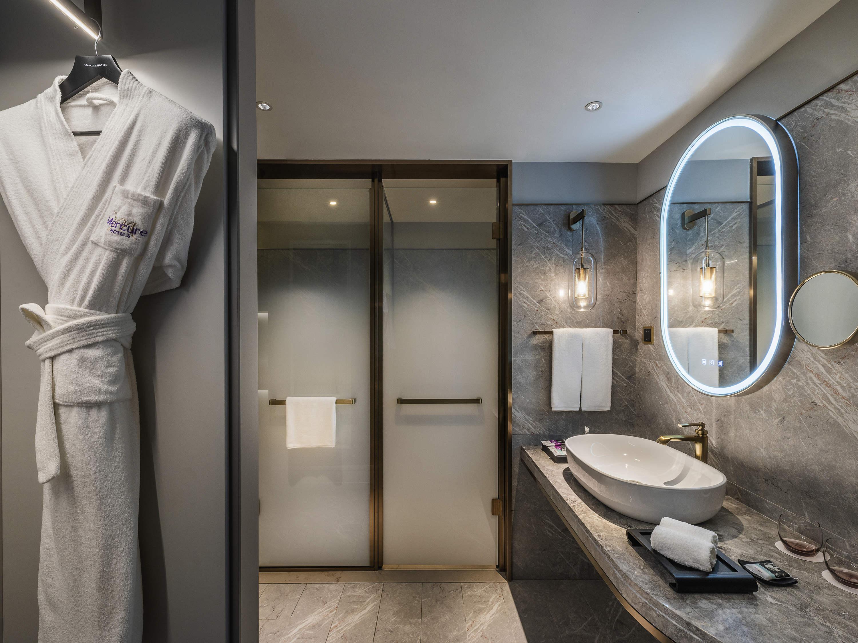 Mercure Chengdu Chunxi Exterior photo