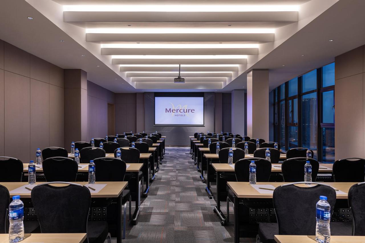 Mercure Chengdu Chunxi Exterior photo